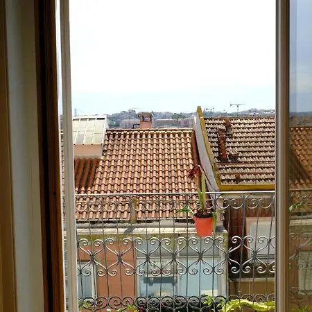 Sunny Urban Oasis Appartement