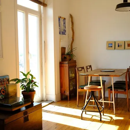 Sunny Urban Oasis * Лісабон